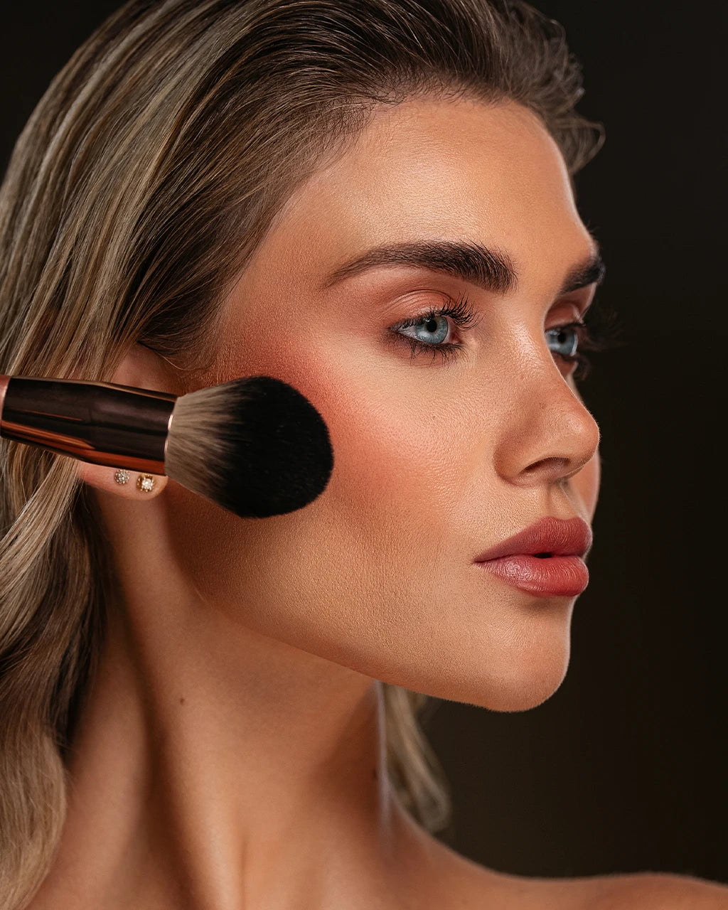 03 BLUSH BRUSH