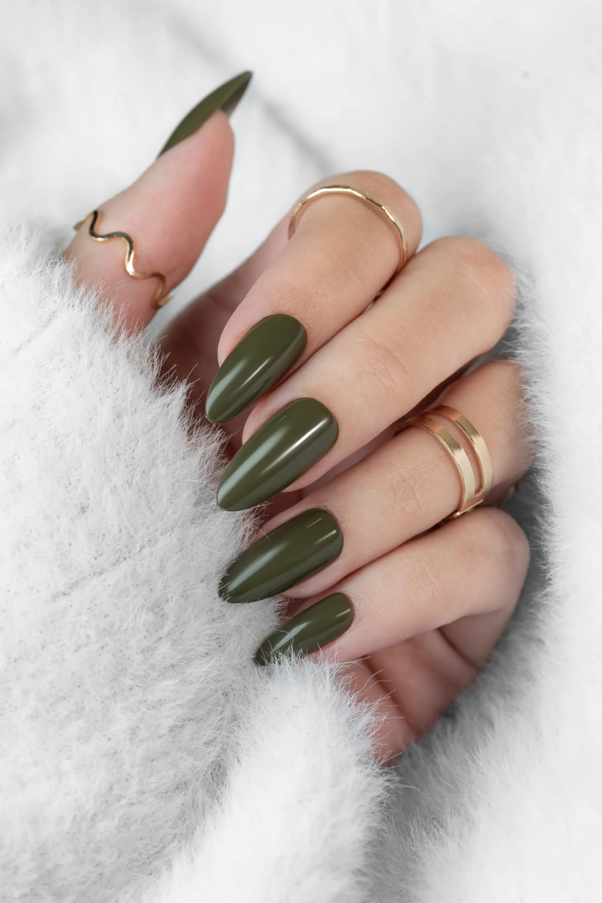 Press on nails