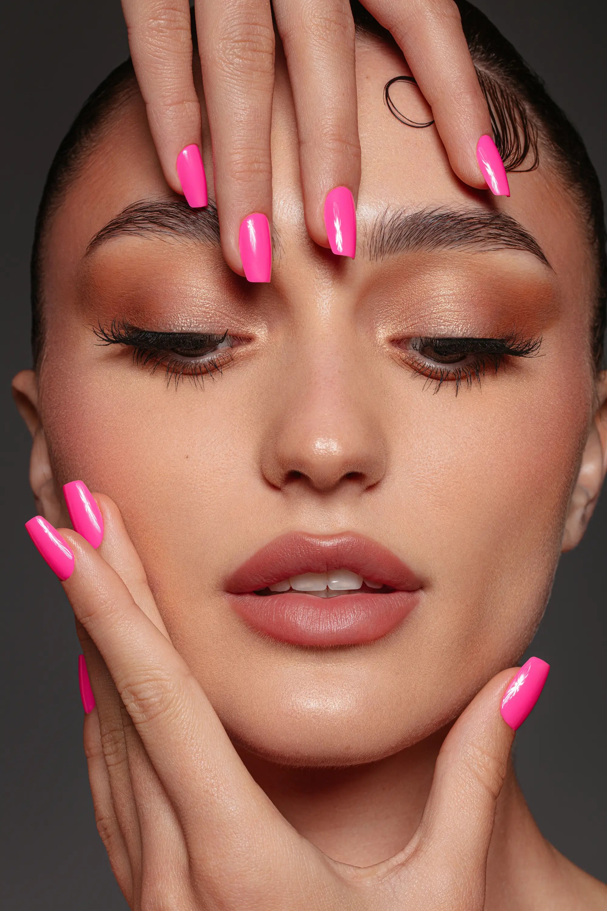 Press on nails