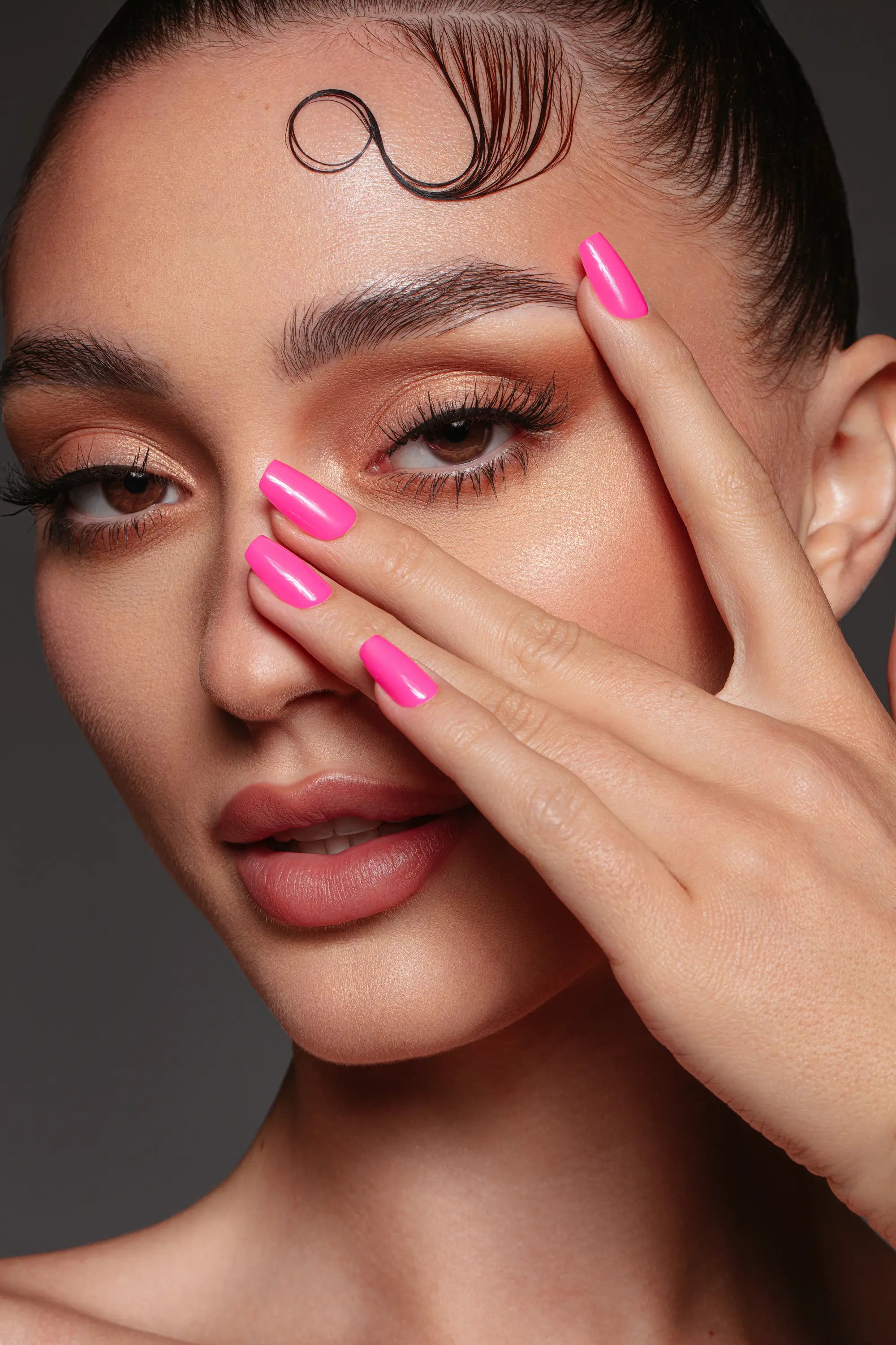 Press on nails