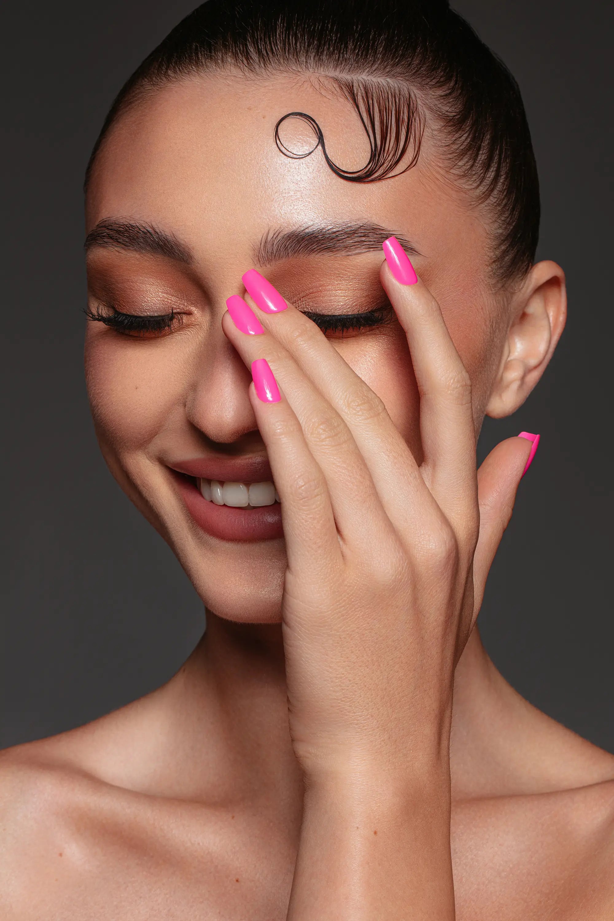 Press on nails